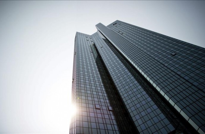 Multan a Deutsche Bank con 55 millones por ocultar pérdidas en 2008