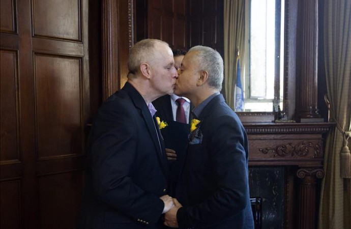El apoyo al matrimonio homosexual alcanza un nivel récord del 57 por ciento
