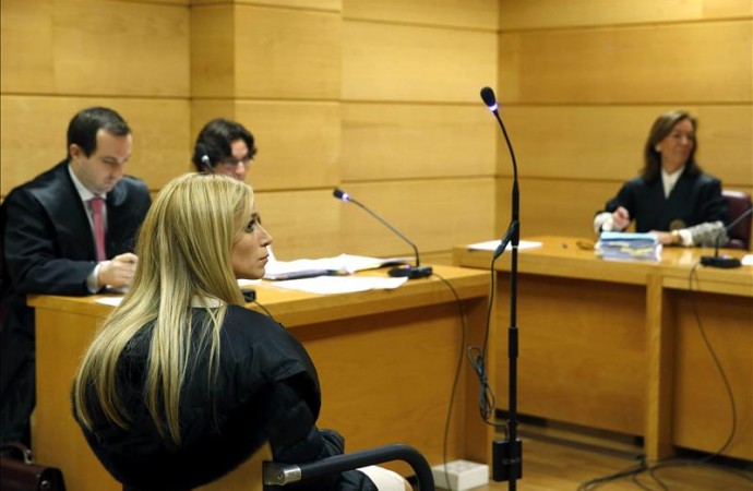 Fijan fecha de juicio a prisionera en España por encargar muerte de su marido