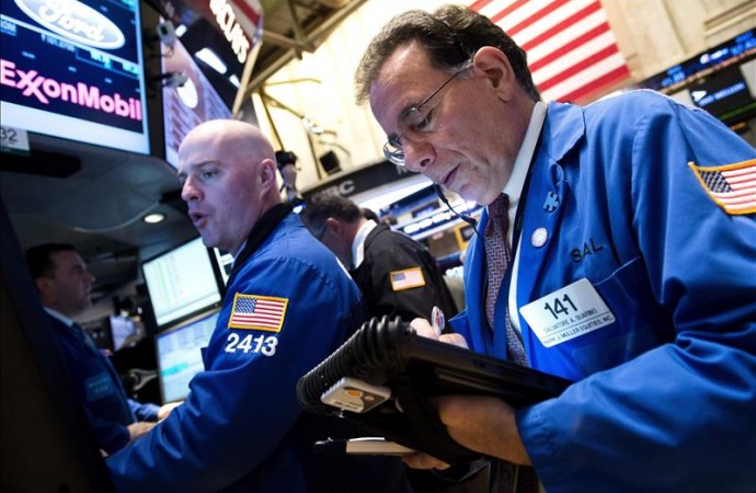 Wall Street cambia de rumbo y el Dow Jones avanza un 0,32 por ciento
