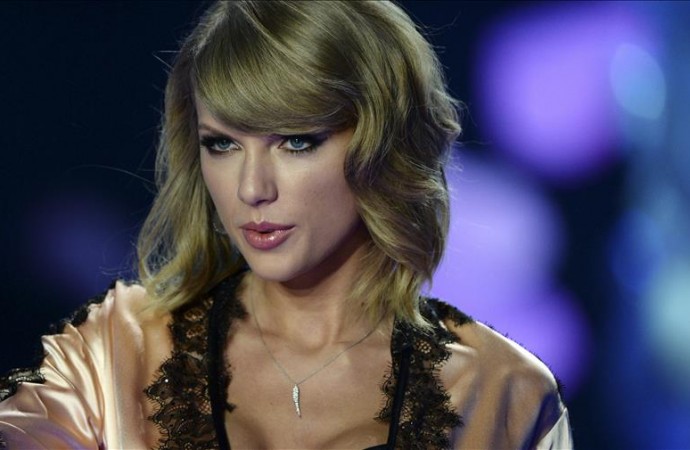 Taylor Swift critica a Apple por servicio musical que ofrece período gratuito