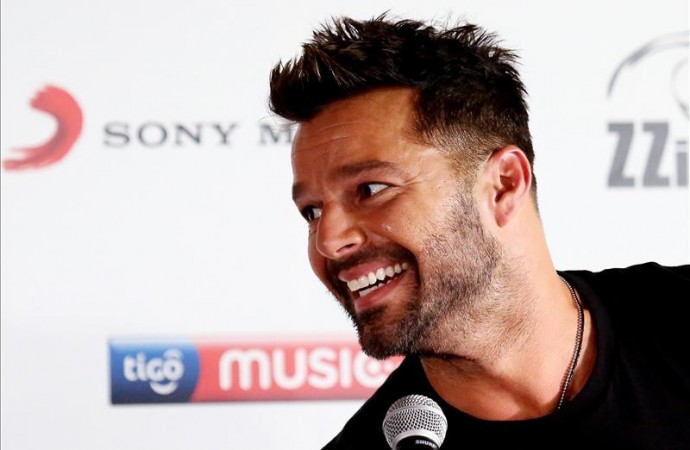 «EEUU ya no tendrá bodas igualitarias, serán matrimonio y punto», Ricky Martin