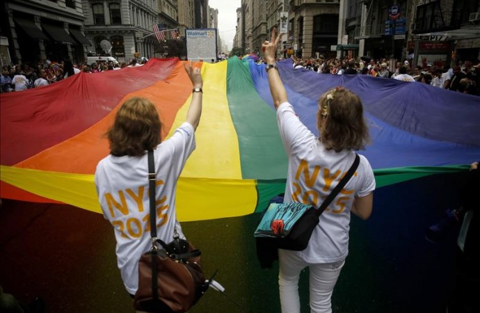 Nueva York festeja la sentencia del Supremo en un Orgullo Gay histórico