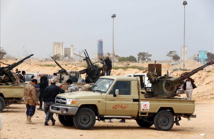 Occidente insta a las partes en conflicto en Libia a firmar borrador de paz