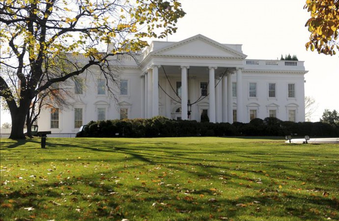 La Casa Blanca se abre a las fotos, pero prohíbe los palos de selfi