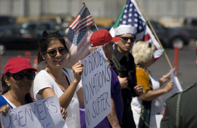 Indocumentados marchan en Los Ángeles por la libertad en Día de Independencia