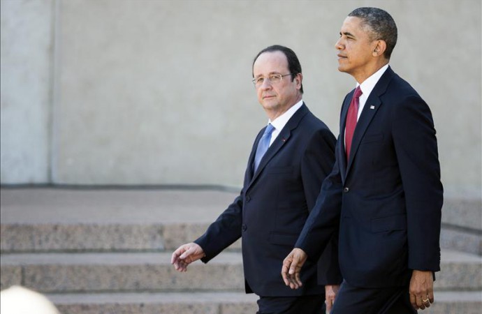 Obama y Hollande tratan por teléfono la situación en Grecia