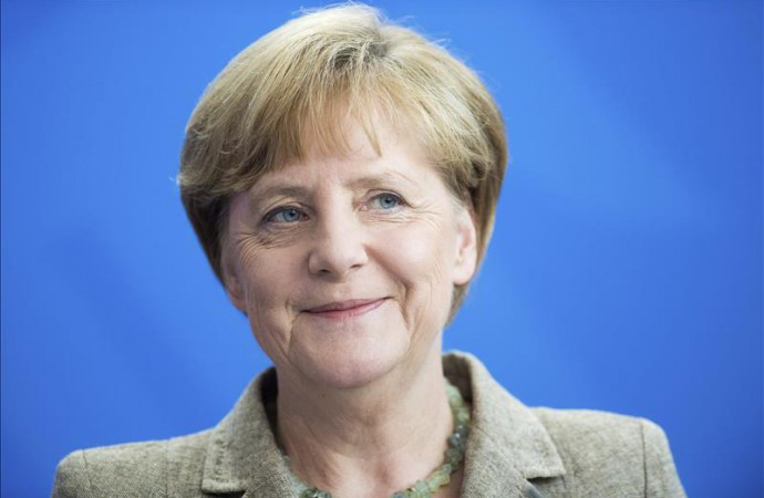 EEUU espió a gobiernos alemanes de Merkel, Schröder y Kohl, según WikiLeaks