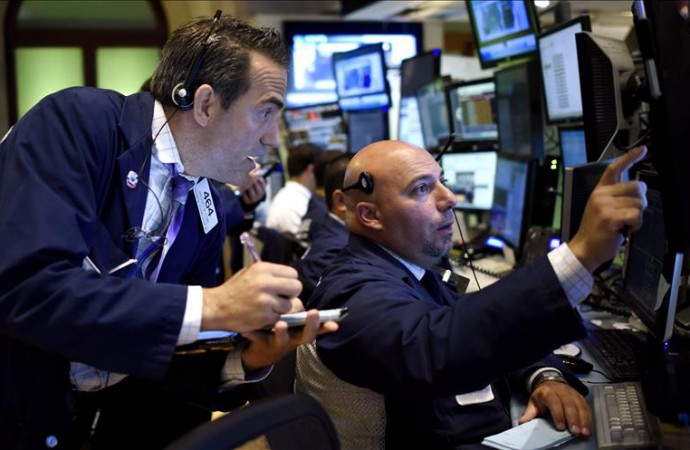 Wall Street cierra mixto y el Dow Jones avanza un 0,32 %