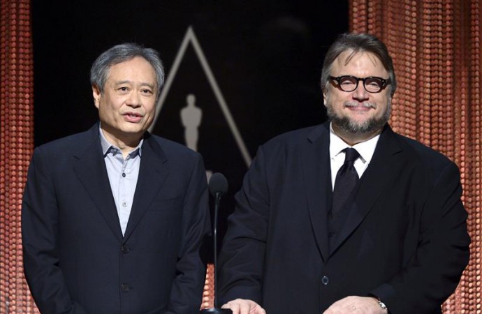 Guillermo del Toro creará un filme sobre «Scary Stories to Tell in the Dark»