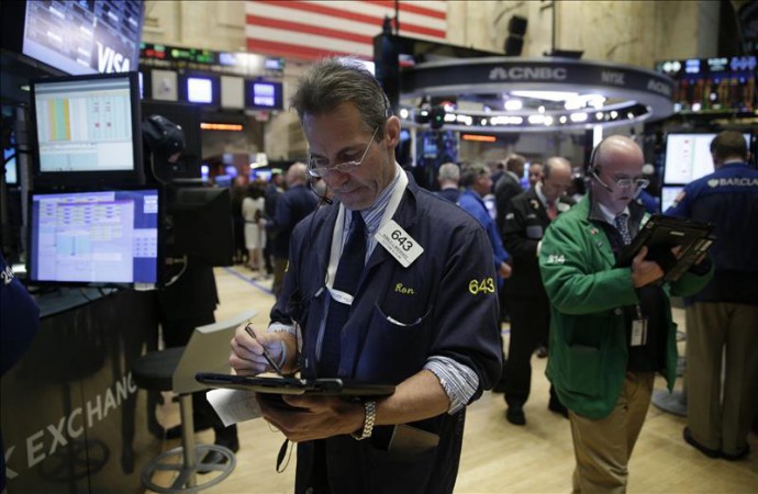 EEUU observa «de cerca» la volatilidad financiera por posibles «impactos»