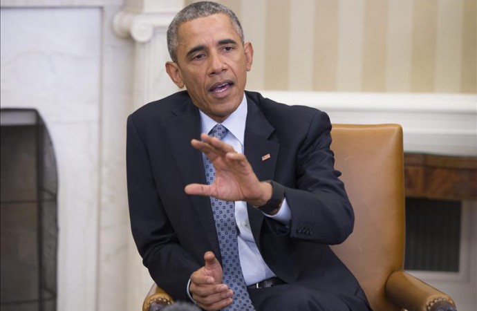 Obama defiende rescate del motor y ataca a los que ignoran progreso económico