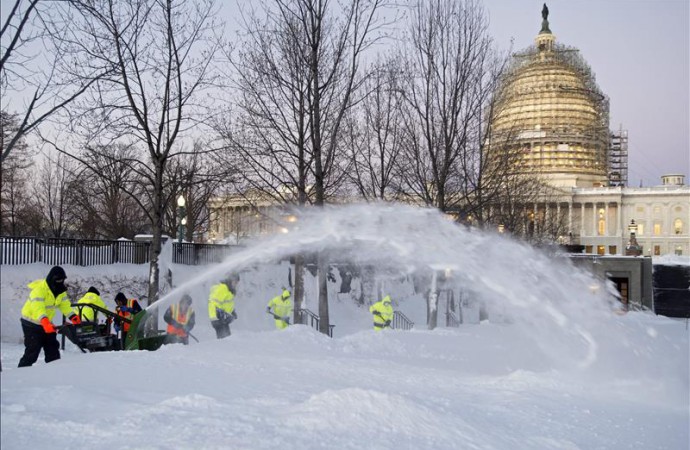 Se eleva a 26 la cifra de muertos por la tormenta de nieve en EE.UU.