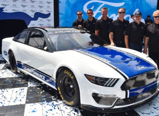 Ford mostró el nuevo Mustang que participará en las competencias de Nascar