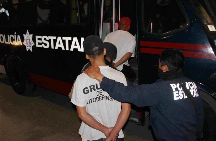 Autoridades mexicanas interrogan a 23 policías por asesinato de un candidato