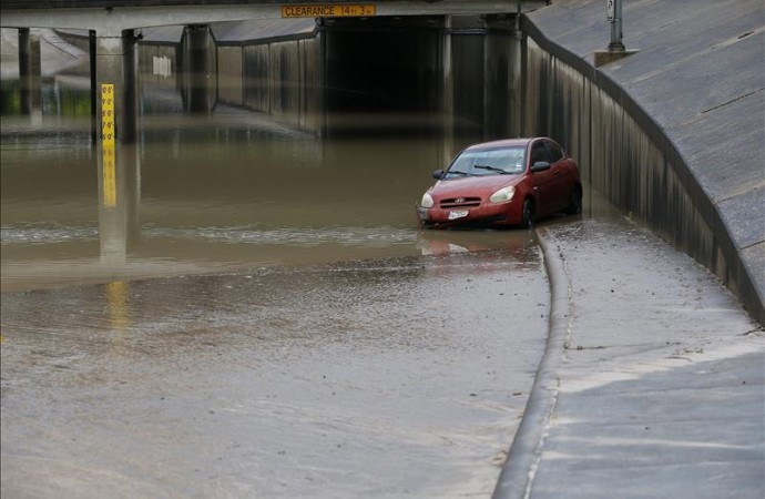 Ascienden a 23 los muertos por inundaciones en Texas y Oklahoma