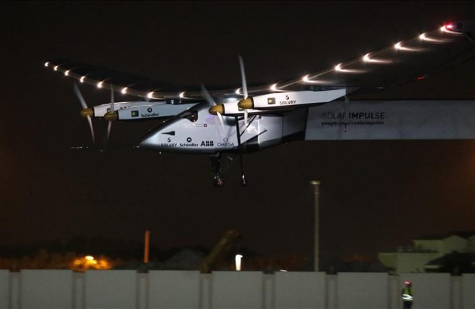El Solar Impulse II desvía su ruta y aterrizará en Japón debido al mal tiempo