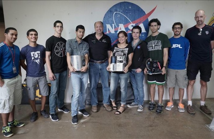 Universitarios boricuas trabajan junto a la NASA en el lanzamiento de cohete