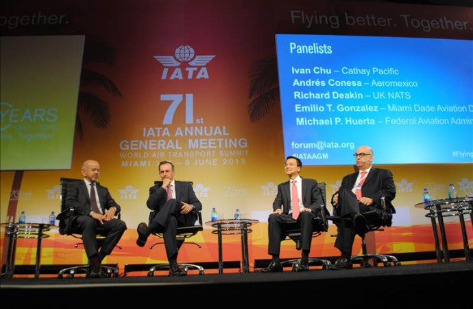 Industria aérea defiende mejoras en infraestructuras y seguridad
