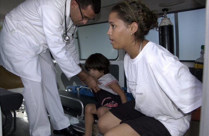 Reclaman un seguro de salud universal en Puerto Rico ante efectos de crisis