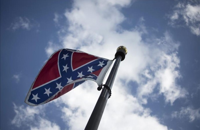 La gobernadora de Carolina del Sur pide la retirada de la bandera confederada