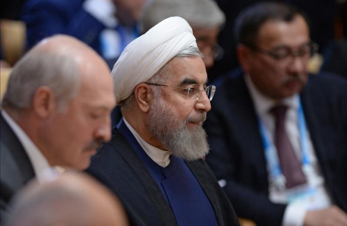 Rohaní dice que Irán cumple todos sus objetivos y líneas rojas con el pacto nuclear