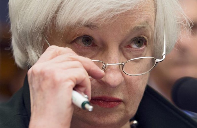 Yellen insiste en que el alza de tipos de interés se producirá este año