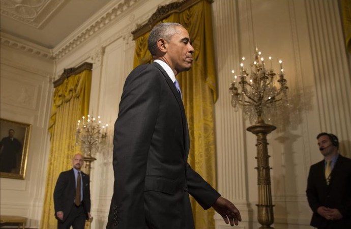 Obama hace una visita histórica a una prisión para pedir una reforma judicial
