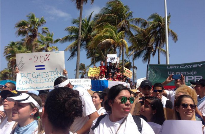 Convocan en Puerto Rico manifestación en contra del pago de la deuda