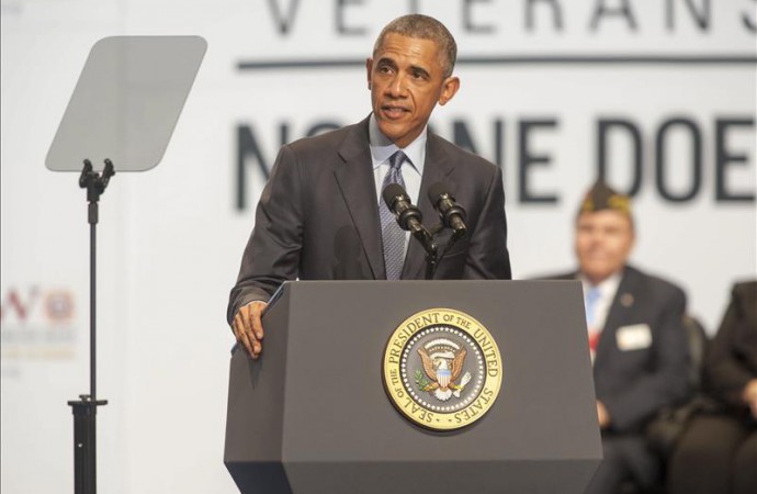 Obama decreta cuatro días de luto por víctimas de tiroteo del jueves