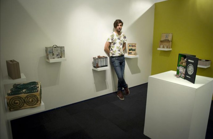 Exhibición «Maletas Migrantes» cruza por primera vez la frontera a EEUU