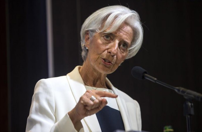 Pese a sobresaltos en Grecia, el panorama en el euro es «prometedor», afirma Lagarde