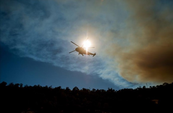 Más de 10.000 bomberos continúan la lucha contra 23 incendios en California
