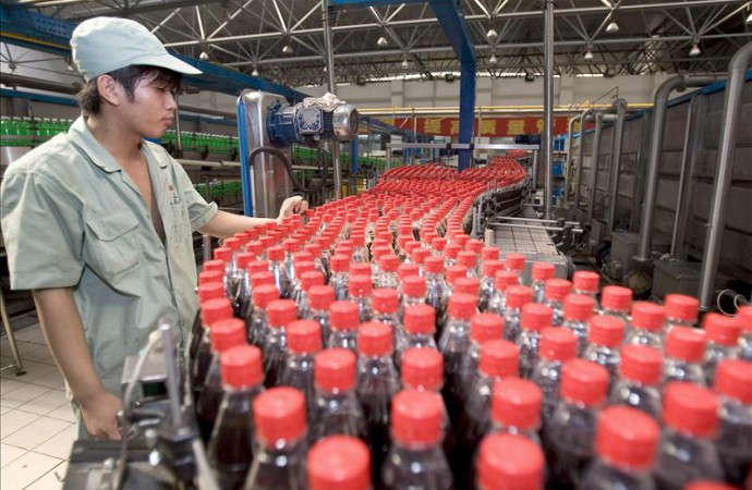 Coca-Cola niega que fusión de embotelladoras sea por motivos fiscales