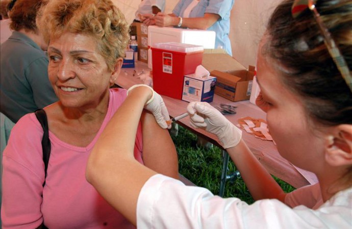 Puerto Rico busca disminuir a la mitad casos de pulmonía a diario con vacuna
