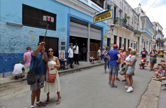 Cuba se prepara para una previsible avalancha de visitantes estadounidenses