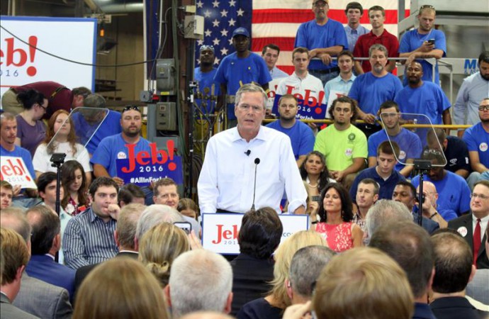 Jeb Bush propone cambios al código fiscal en Carolina del Norte