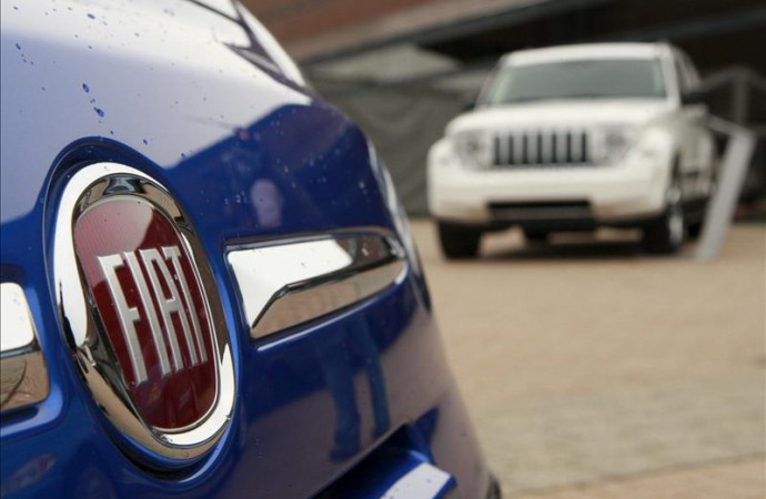 Fiat Chrysler llama a revisión 1,7 millones de camionetas en Norteamérica