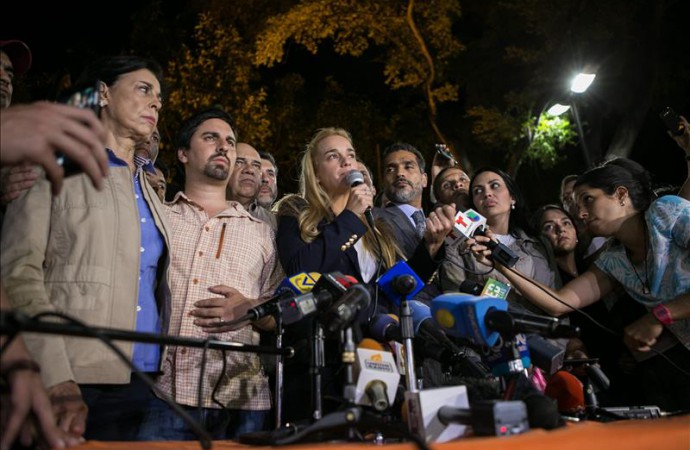 Kerry expresa «profunda preocupación» por la condena contra Leopoldo López