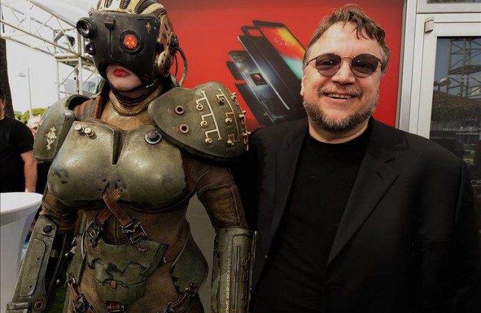 La secuela de «Pacific Rim», de Guillermo del Toro, retrasada indefinidamente
