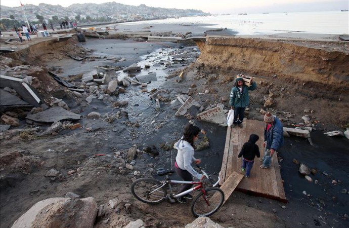 Sismólogo chileno cree que sismo alivia tensiones geológicas en la zona