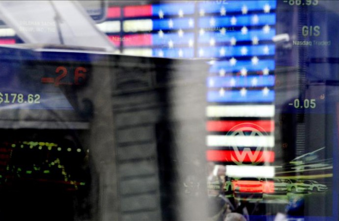 Wall Street cierra con fuertes pérdidas y el Dow Jones cae un 1,09 %