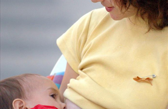 Cada vez más hospitales brindan apoyo para favorecer lactancia materna