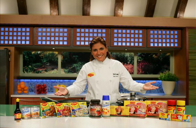 Chef Lorena García reinventa los tacos en su nuevo libro