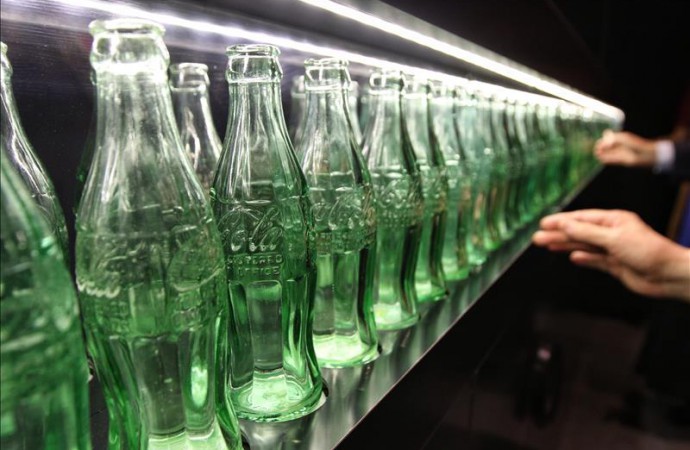 Coca-Cola gana 6.114 millones de dólares hasta septiembre, un 3 % menos
