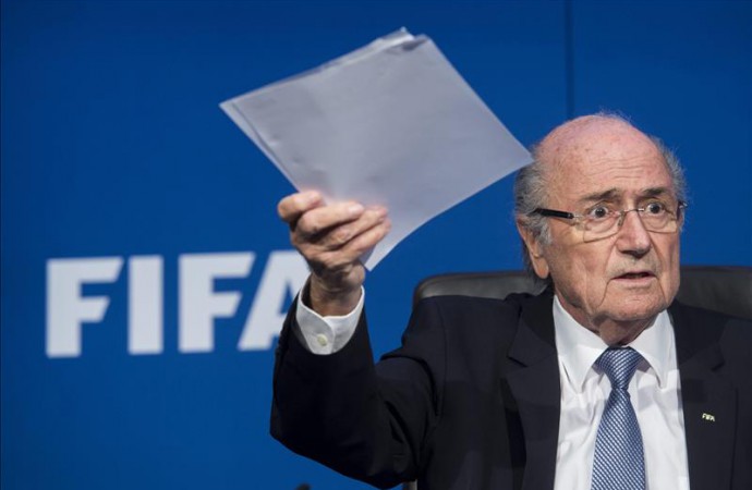 Blatter recibe el alta hospitalaria
