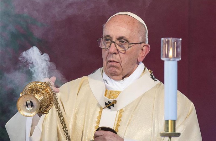 Almagro se reúne mañana con el papa Francisco en El Vaticano