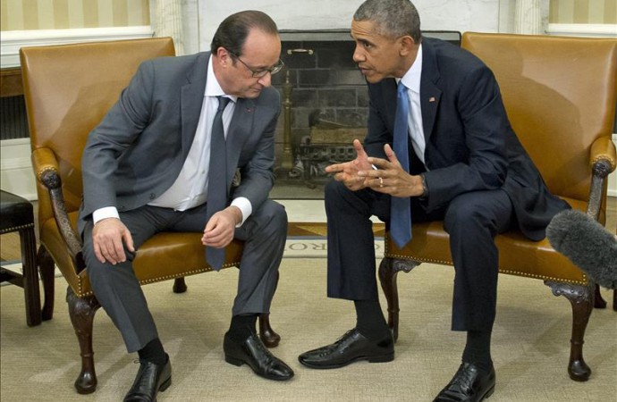 Obama y Hollande se reúnen para coordinar la estrategia contra el EI