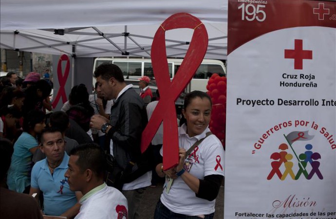 Diecisiete países dicen haber eliminado transmisión VIH madre-hijo en América