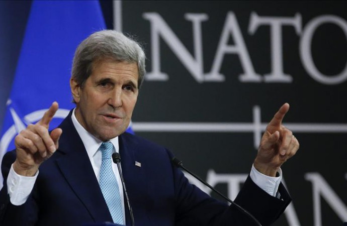 Kerry pide a los países de la OTAN intensificar acciones contra el EI